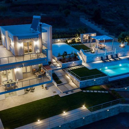 Villa Oasis Galatás Exteriör bild