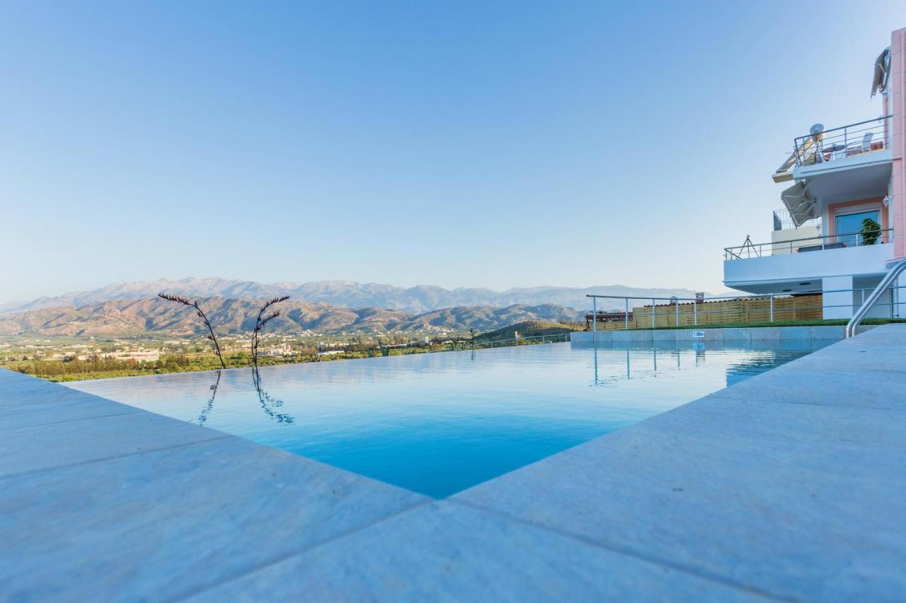 Villa Oasis Galatás Exteriör bild