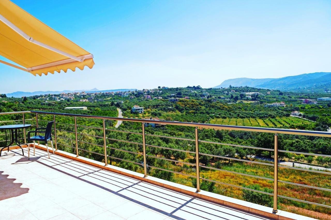 Villa Oasis Galatás Exteriör bild
